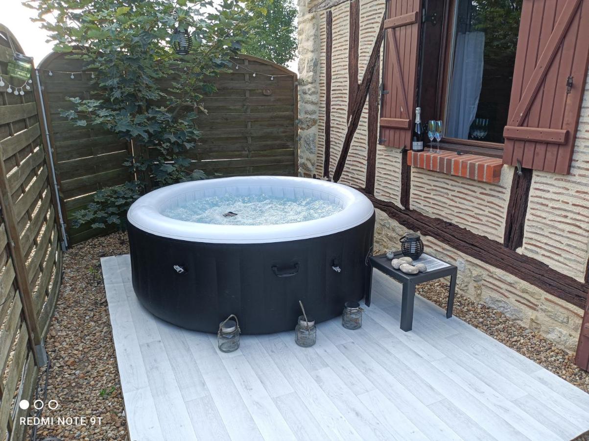 Villa classé 1h30 Paris jusqu'à 6 personnes SPA intérieur et extérieur pleine campagne Ladon Exterior foto