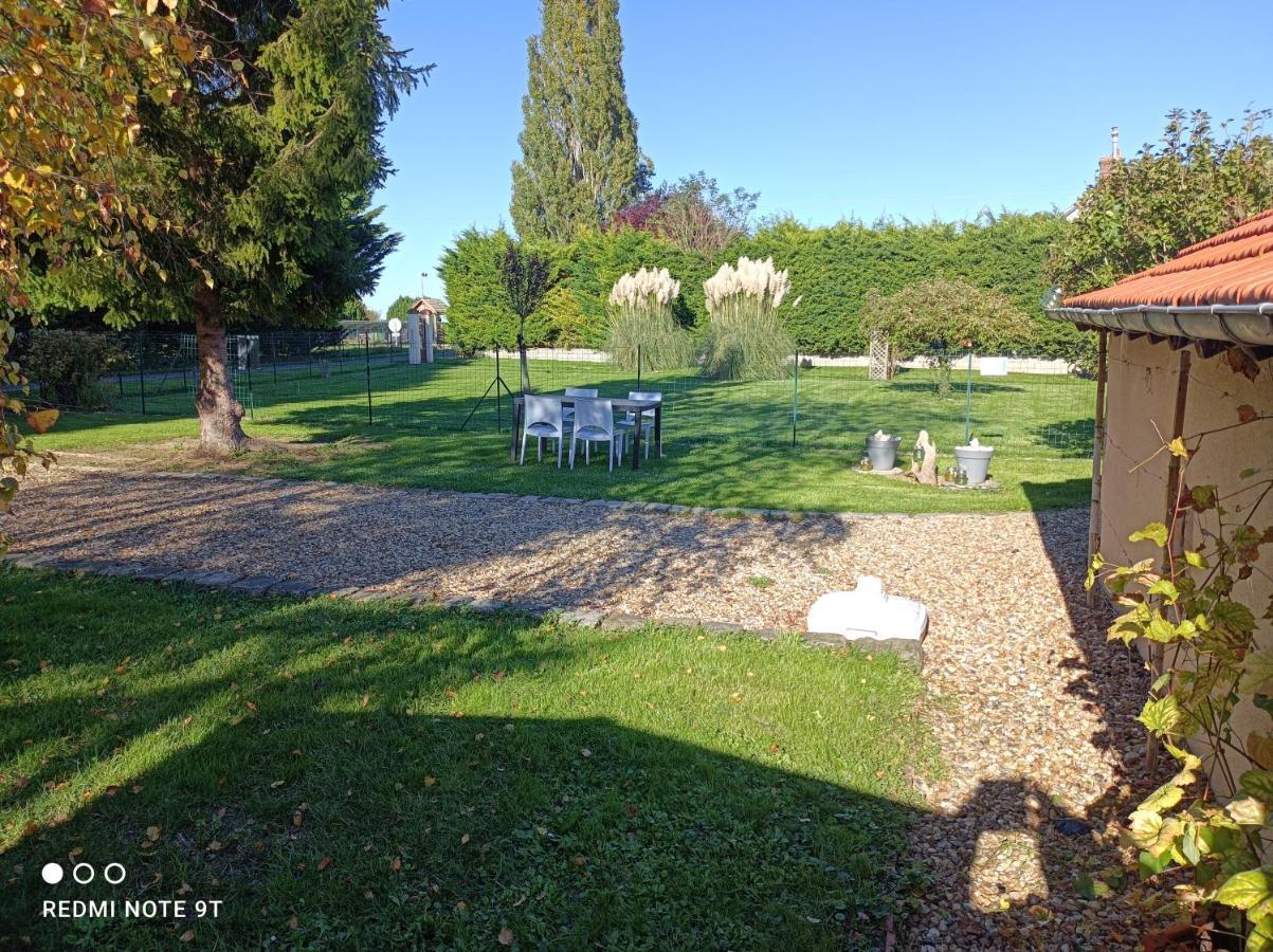 Villa classé 1h30 Paris jusqu'à 6 personnes SPA intérieur et extérieur pleine campagne Ladon Exterior foto